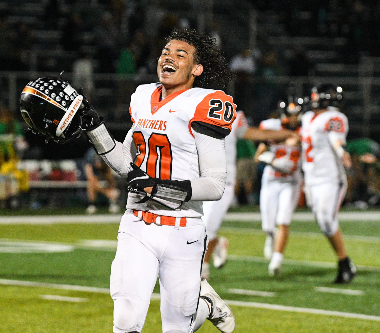 091021-qc-spt-ut-geneseo-fball-035